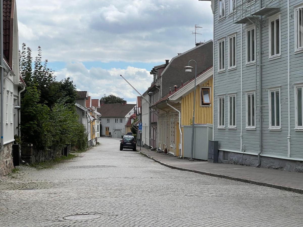 Fint, Gratis Parkering, Med 20 Min Till Goeteborg C Kungalv Ngoại thất bức ảnh